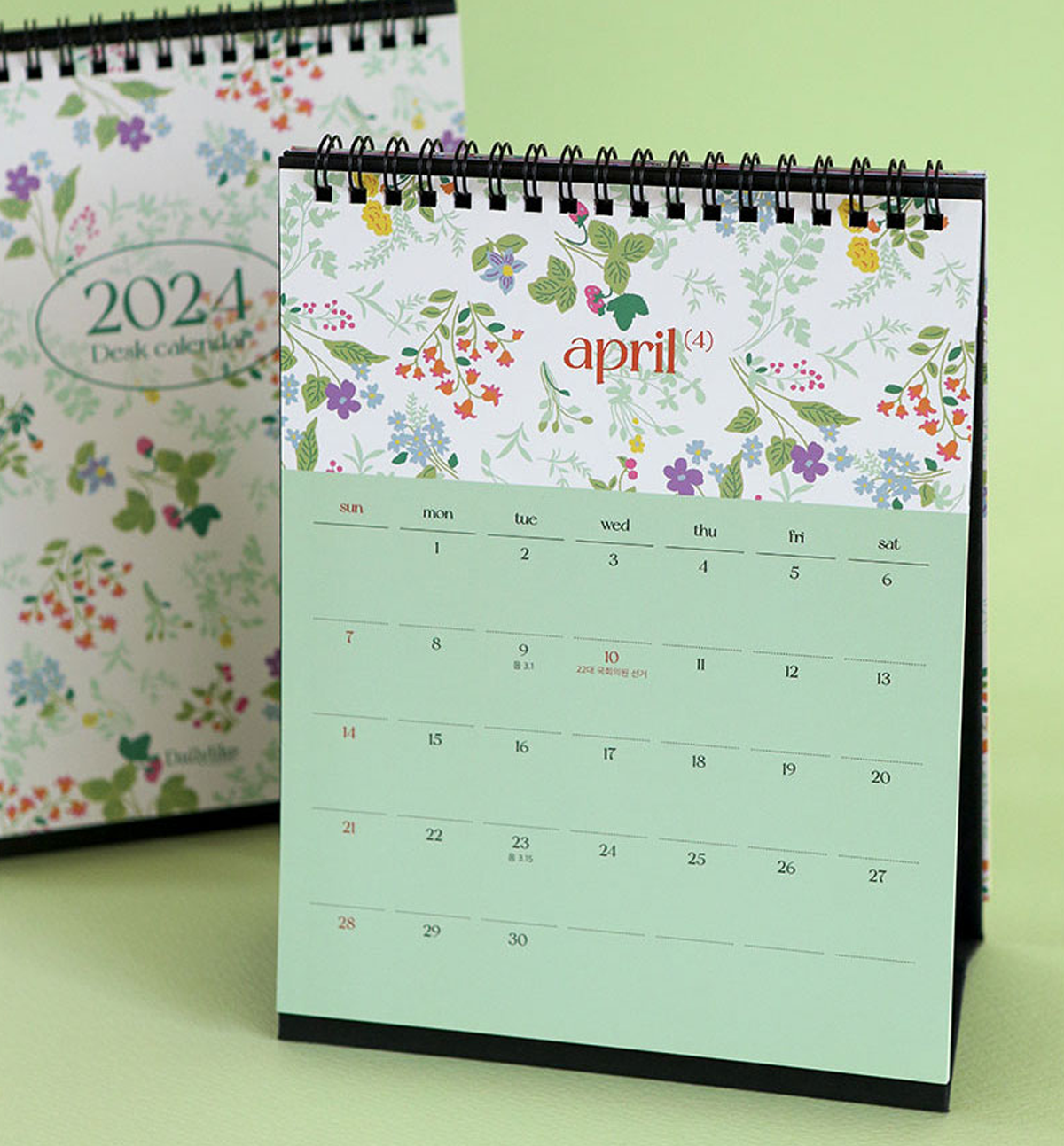 2024 Floral Desk Calendar