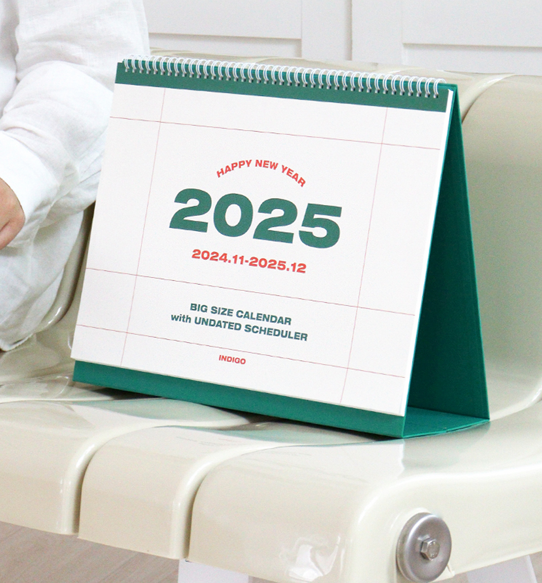 2025 Desk Calendar [B4 Size]