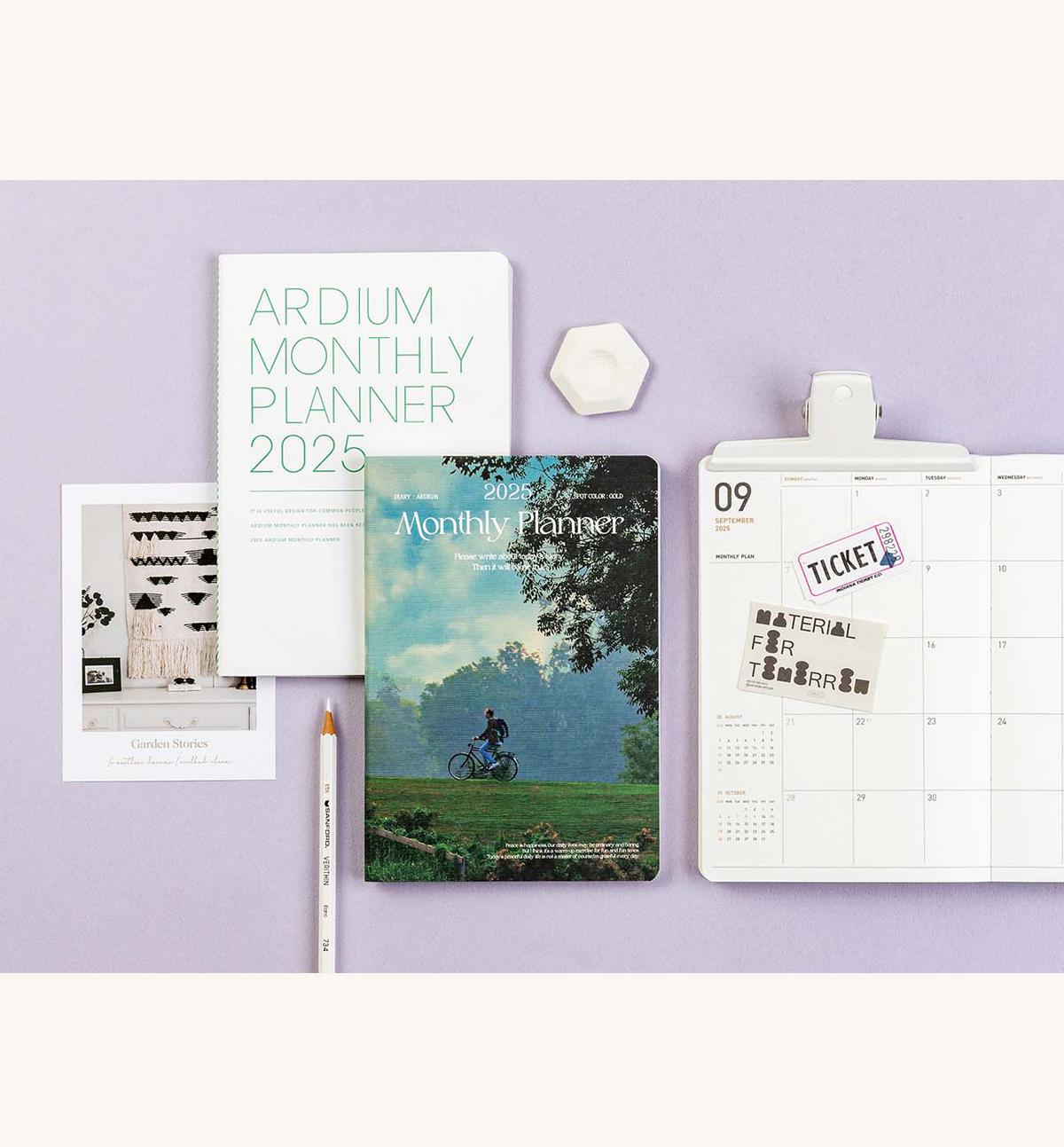2025 Ardium Monthly Planner