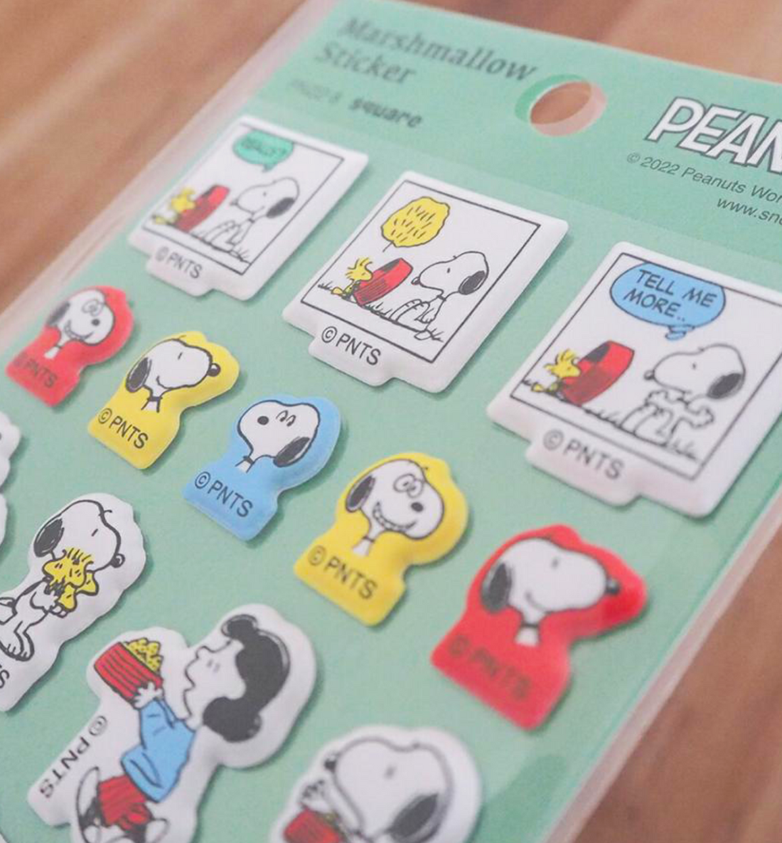 [JAPAN] Peanuts Snoopy Marshmallow Sticker [Green]