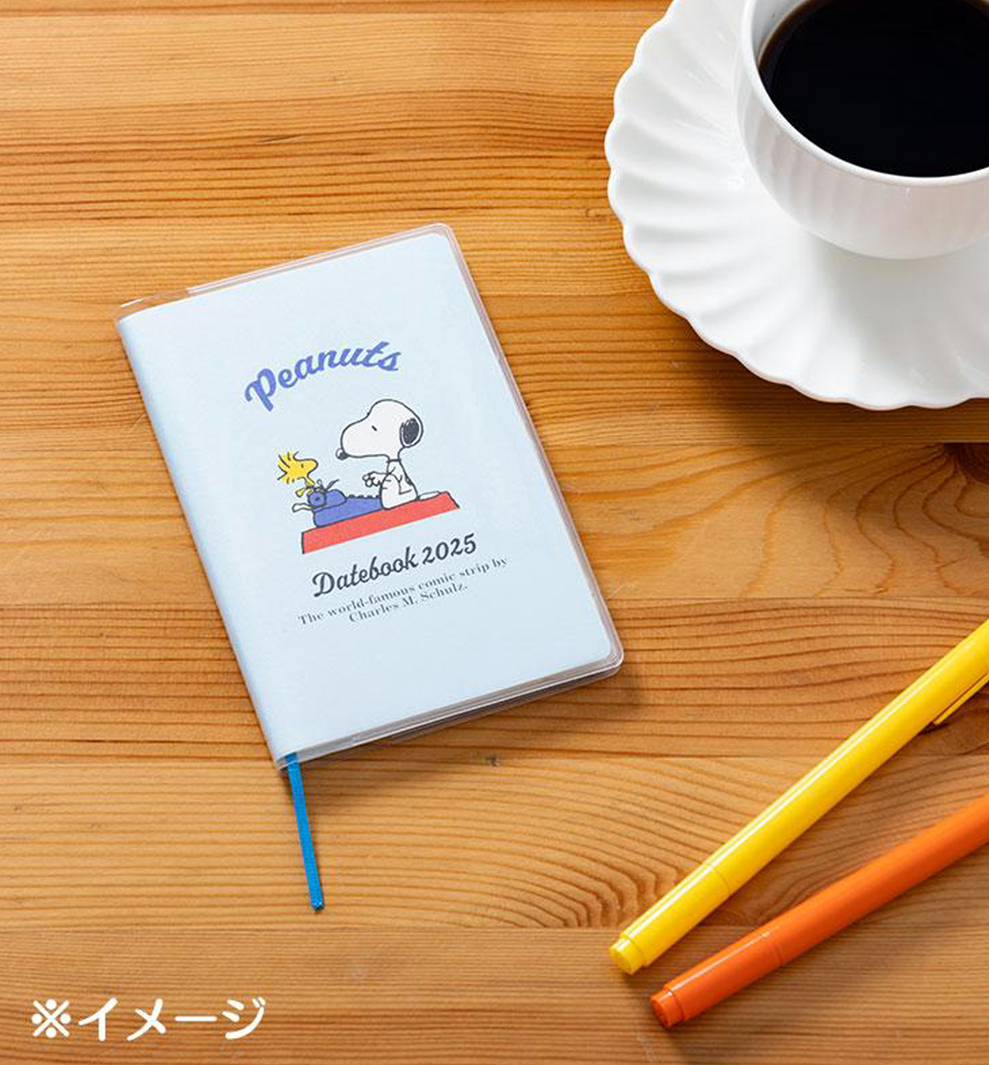 2025 Peanuts Snoopy Monthly Planner [Pocket Size]