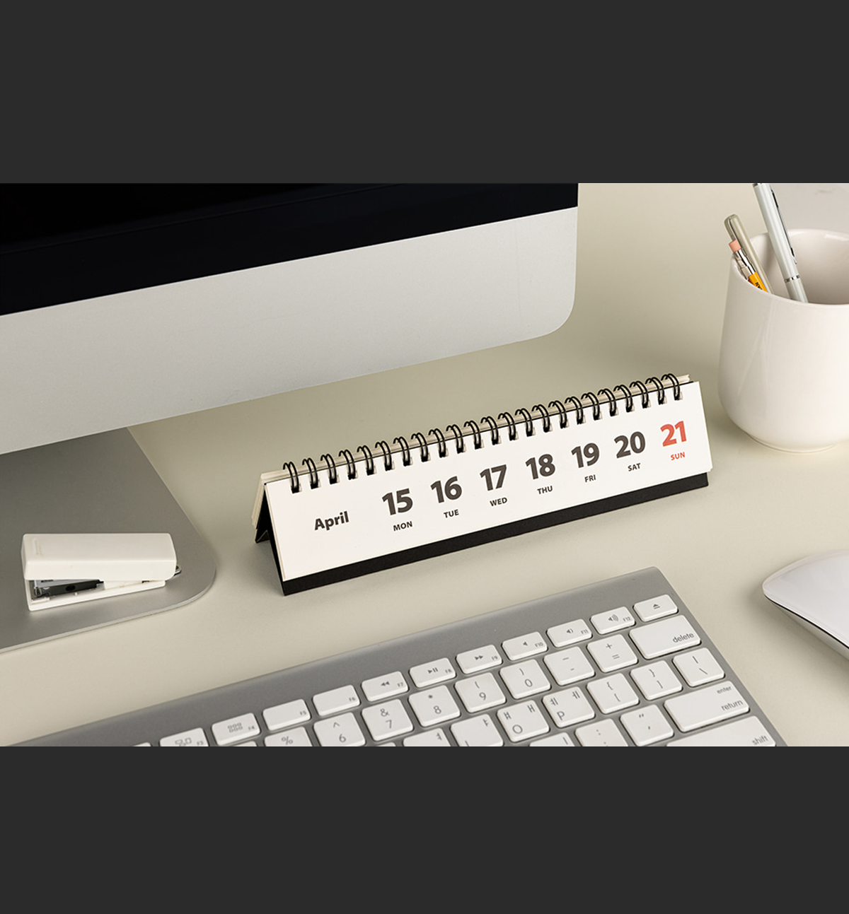 2024 Life & Pieces Desk Weekly Calendar